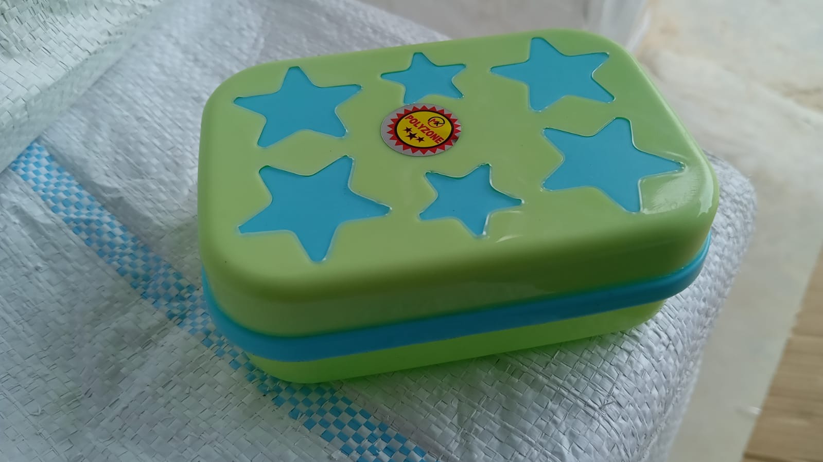 Decorative star-shaped soap case for bathroom, self-design style. Decorative star-shaped soap case for bathroom, self-design style.